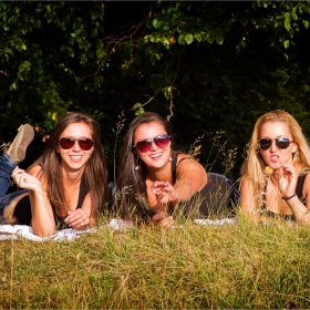 Happy Girls_3