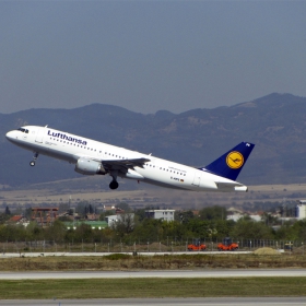 Airbus A320-200