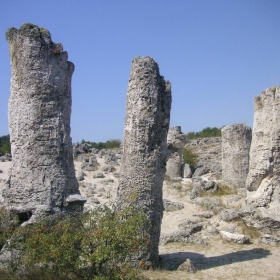 Побитите камъни - 3