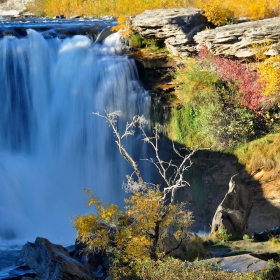 Lundbreck falls