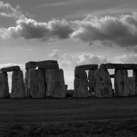 Stonehengeee.......black and white