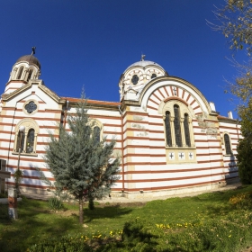 От Добрич Църквата 