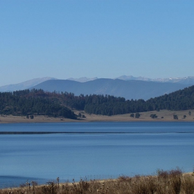 над водата