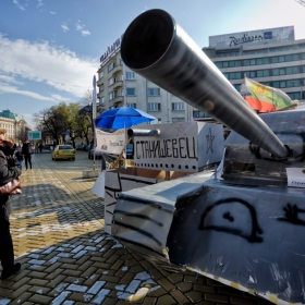 Най-добре е танковете да дойдат...