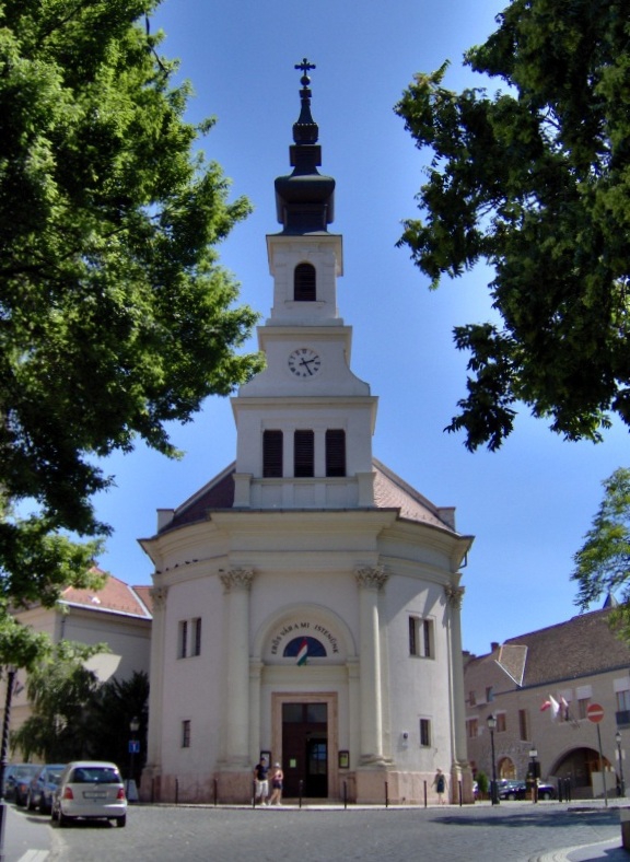 BUDAVÁRI EVANGÉLIKUS TEMPLOM