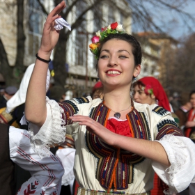  Сурва - Перник 2013... Кюстендилска танцьорка...