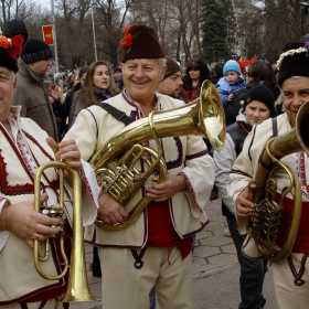 Сурва 2013-иде духовата музика