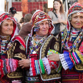 Нагласени за снимка.