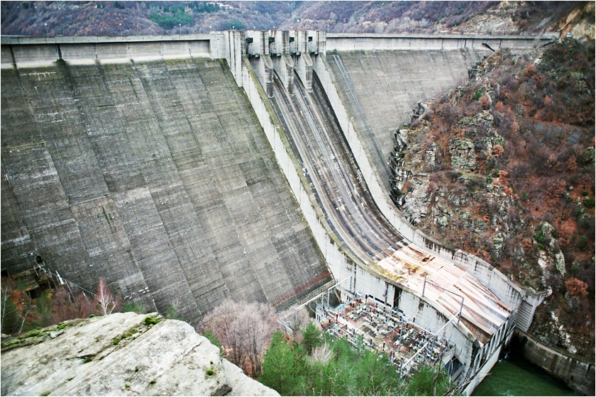Стената