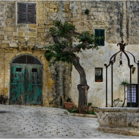 Mdina - Piazza Mesquita