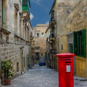 По уличките на Valletta