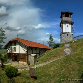 Село Белчин - църквата 