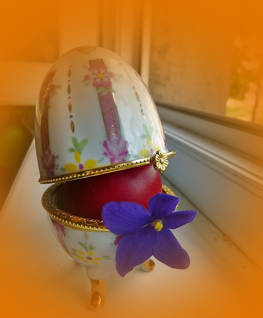 Може да не съм Фаберже,но съм РооКоКоКоКо:-)