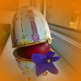 Може да не съм Фаберже,но съм РооКоКоКоКо:-)