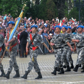 Военен парад в София по случай 6 май 2013 година - Ден на храбростта и празник на Българската армия/3/