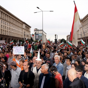 София.26.06.2013.Площад Независимост.Митинг с искане оставката на правителствого