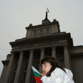 Ден 13-ти,протестът продължава