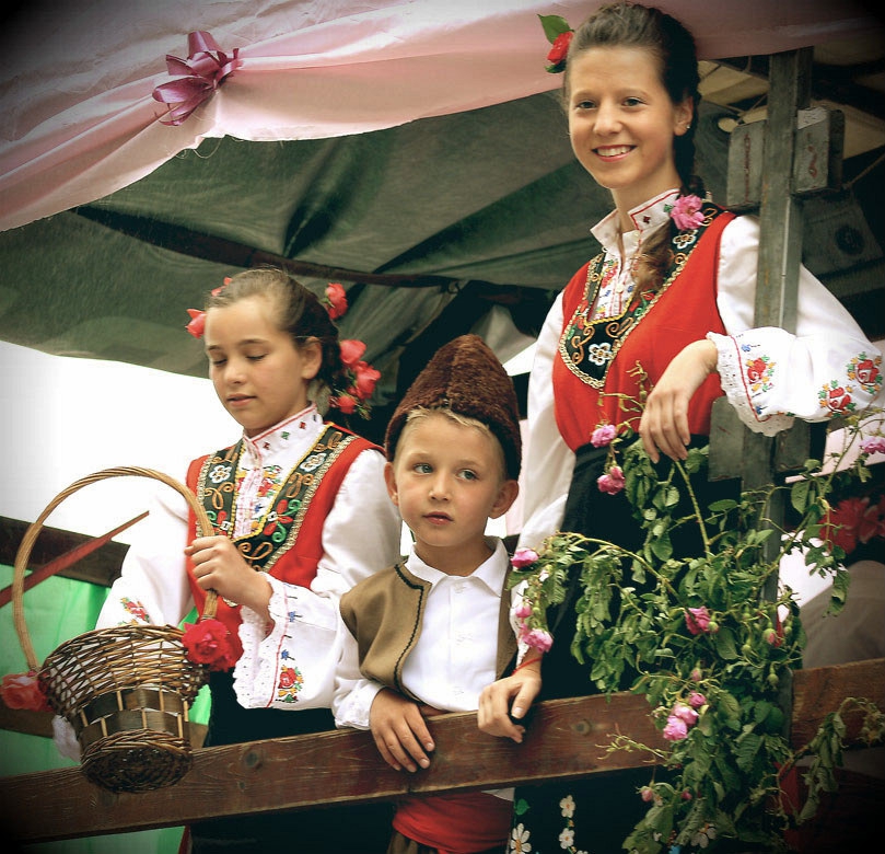 Мама дали ме вижда...