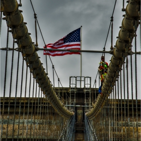 Brooklyn Bridge -  в ремонт