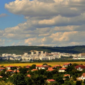 Панорама от с. Тополи към Варна кв. Вл. Варненчик