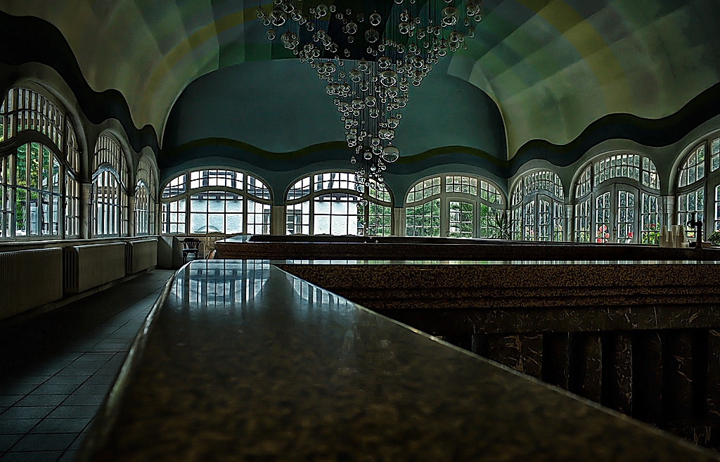 Интериор- Trinkhalle,  Bad Muenster am Stein