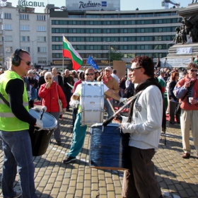 Новите протести - Барабаните бият