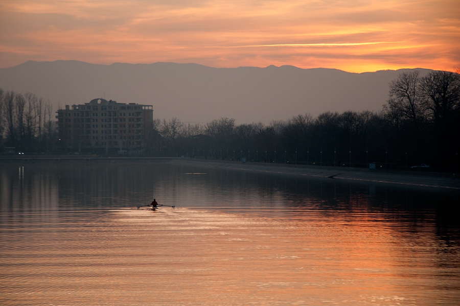 кой позлати водата
