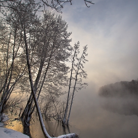 When the river begins to freeze...