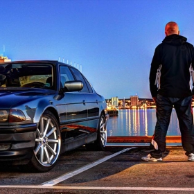 bmw i az
