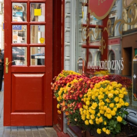 English pub in old Riga