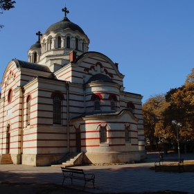 Храм Св.Петка Българска...
