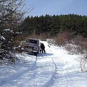Разходка в снежната планина.