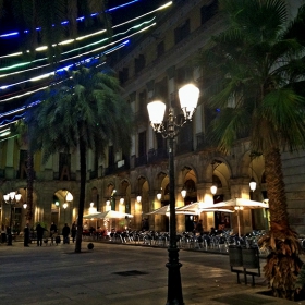 Barcelona at nite (Plaça Reial)