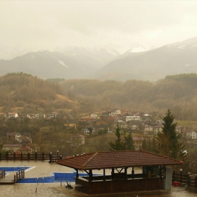 Априлци