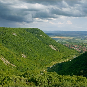 Поглед към с. Троица