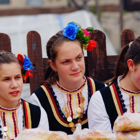 Великденски празник в Златоград - Козунаците и момите