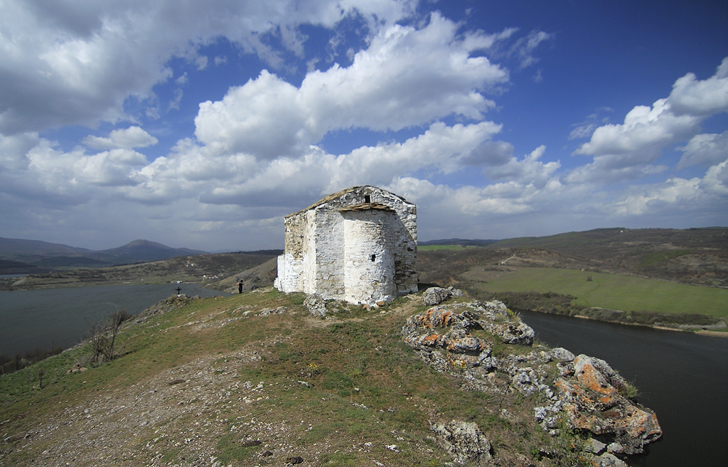 Параклисът