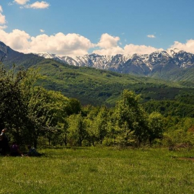 Обяд високо в планината