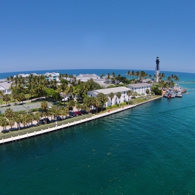 Хилсборо Инлет - на Атлантическия бряг на Флорида в Помпано Бийч снимано с хеликоптер-дрон DJI Phantom Vision 2 Plus 