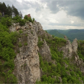 Лакатнишки скали