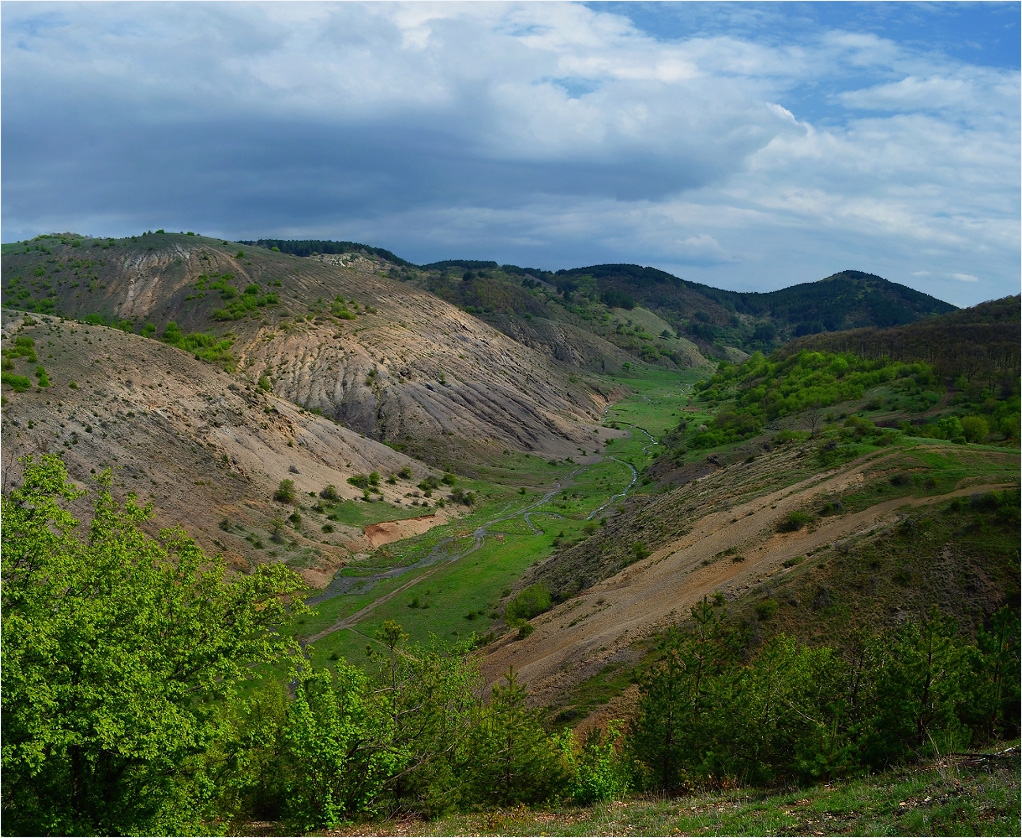 долината