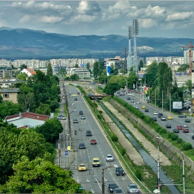 По Великата Перловска река