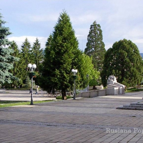 ПЛощада в Троян