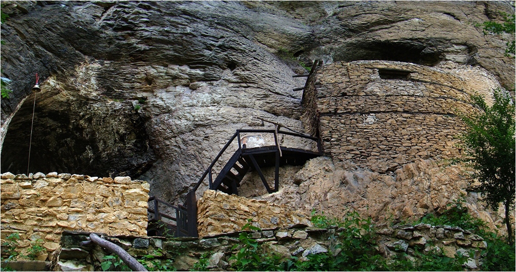Скалния манастир 