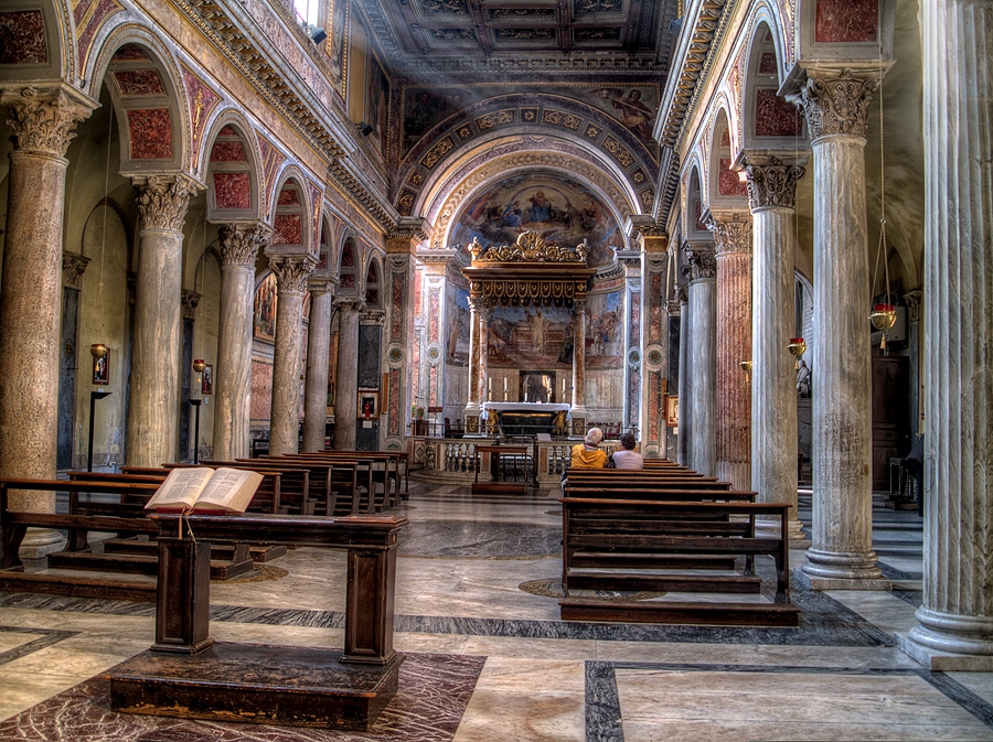 Basilica di San Nicola in Carcere (1599) Roma