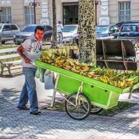 Продавач на банани