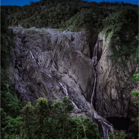 Kuranda's waterfalls on Barron River - безобиден през сухият период