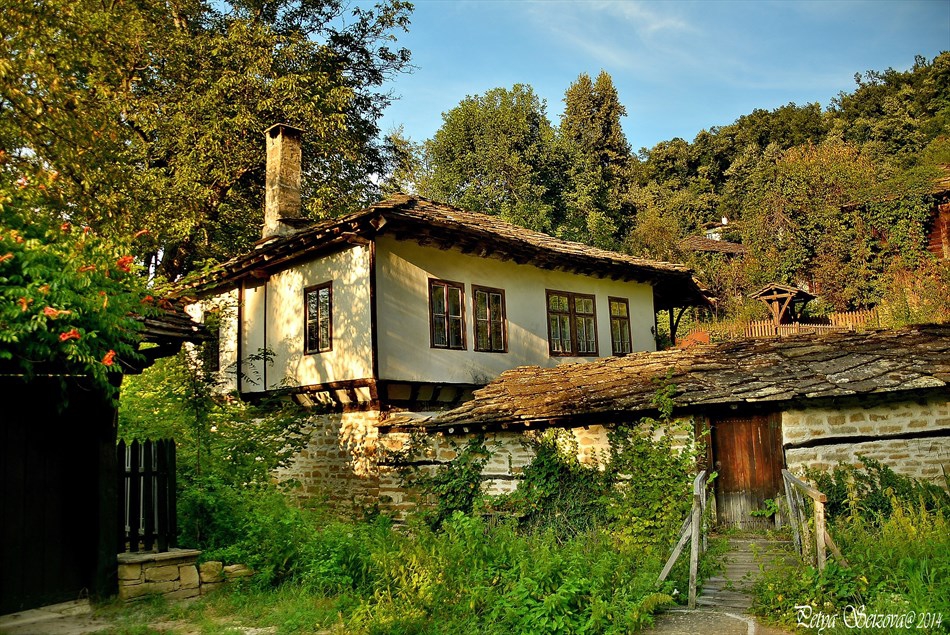Слънчевата къща
