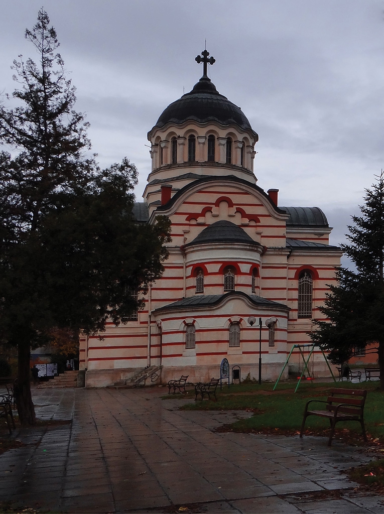Храм Св.Петка Българска...