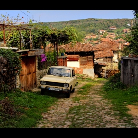 По старите калдъръмени улички...